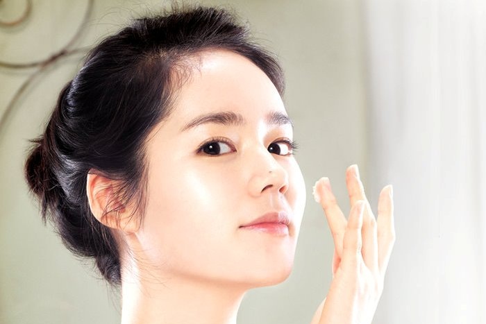 Cara Alami dan Aman Memutihkan Kulit Wajah dengan Biaya Murah